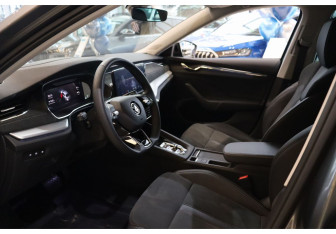 Новый Skoda Octavia Liftback 2025 (9 фото)