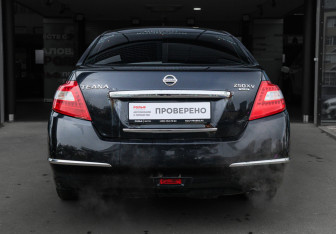 Подержанный автомобиль Nissan Teana 2008 года (5 фото)