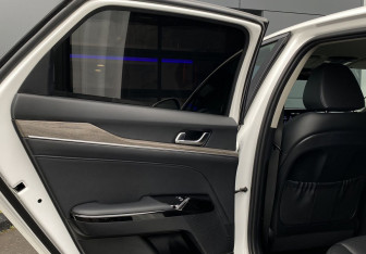 Подержанный автомобиль Kia K5 2022 года (28 фото)