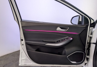 Подержанный автомобиль Omoda S5 2024 года (19 фото)