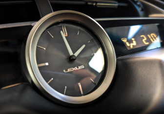 Подержанный автомобиль Lexus NX 2019 года (25 фото)