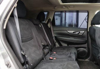Подержанный автомобиль Nissan X-Trail 2016 года (26 фото)