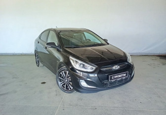 Подержанный автомобиль Hyundai Solaris Sedan 2014 года (3 фото)