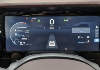 Подержанный автомобиль Geely Monjaro 2023 года (16 фото)