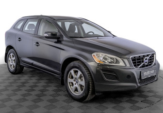 Подержанный автомобиль Volvo XC60 2012 года (3 фото)