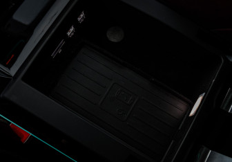 Подержанный автомобиль Audi S8 2020 года (37 фото)