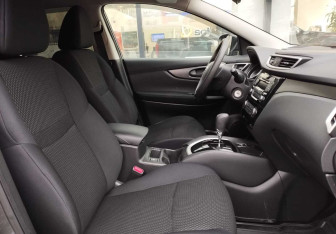 Подержанный автомобиль Nissan Qashqai 2014 года (10 фото)