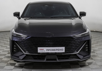 Подержанный автомобиль Changan UNI-V 2024 года (2 фото)