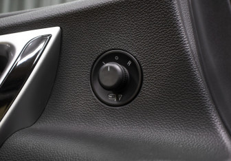 Подержанный автомобиль Opel Astra Hatchback 2013 года (19 фото)