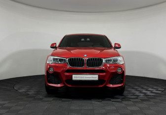 Подержанный автомобиль BMW X4 2018 года (3 фото)