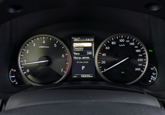 Подержанный автомобиль Lexus NX 2018 года (13 фото)