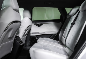 Подержанный автомобиль Voyah Free 2024 года (12 фото)