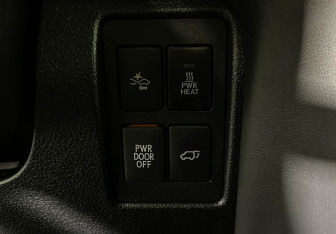 Подержанный автомобиль Lexus LX 2019 года (16 фото)