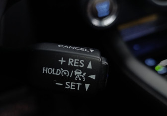 Подержанный автомобиль Lexus RX 2021 года (14 фото)