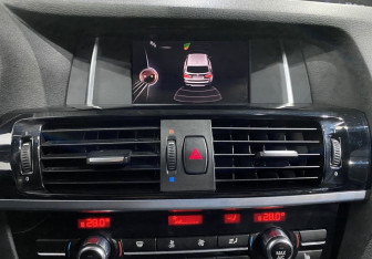 Подержанный автомобиль BMW X3 2014 года (14 фото)