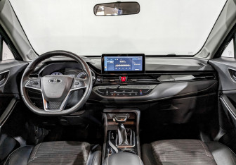 Подержанный автомобиль Москвич 3 2023 года (13 фото)