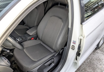 Подержанный автомобиль Audi A3 Sedan 2017 года (20 фото)