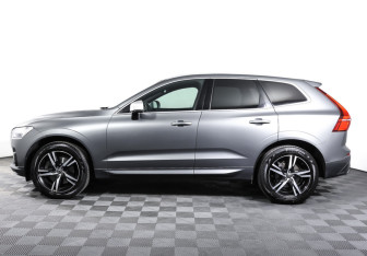 Подержанный автомобиль Volvo XC60 2019 года (8 фото)