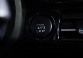 Подержанный автомобиль Москвич 3 2023 года (21 фото)