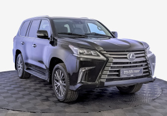 Подержанный автомобиль Lexus LX 2018 года (3 фото)