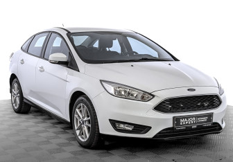 Подержанный автомобиль Ford Focus Sedan 2017 года (3 фото)