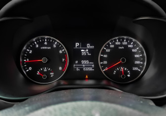 Подержанный автомобиль Kia Rio Hatchback 2020 года (12 фото)