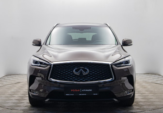 Подержанный автомобиль Infiniti QX50 2019 года (8 фото)