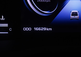 Подержанный автомобиль JAC T9 2025 года (10 фото)