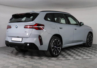 Новый BMW X3 2025 (2 фото)