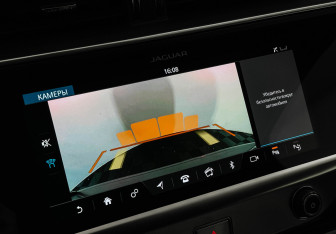 Подержанный автомобиль Jaguar I-Pace 2018 года (19 фото)