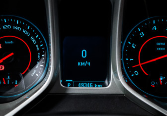 Подержанный автомобиль Chevrolet Camaro Coupe 2012 года (11 фото)