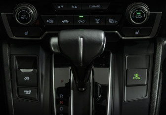 Подержанный автомобиль Honda CR-V 2019 года (19 фото)