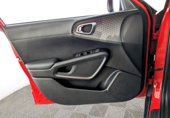Подержанный автомобиль Kia Soul 2019 года (19 фото)