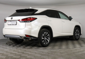 Подержанный автомобиль Lexus RX 2020 года (5 фото)