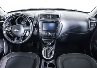 Подержанный автомобиль Kia Soul 2017 года (12 фото)
