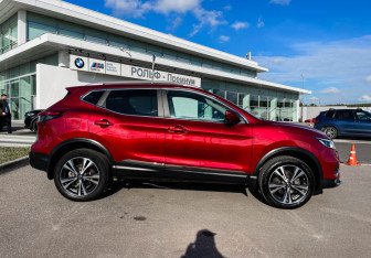 Подержанный автомобиль Nissan Qashqai 2019 года (3 фото)