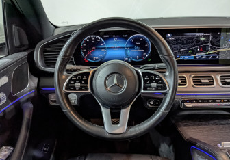 Подержанный автомобиль Mercedes-Benz GLE 2022 года (22 фото)