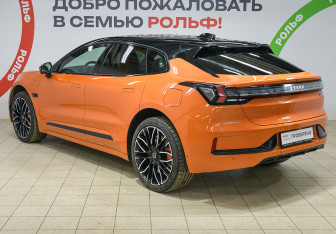 Подержанный автомобиль Zeekr 001 2023 года (6 фото)