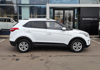 Подержанный автомобиль Hyundai Creta 2017 года (4 фото)