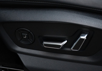 Подержанный автомобиль Audi Q7 2021 года (20 фото)