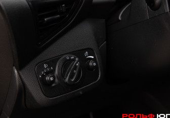 Подержанный автомобиль Ford Kuga 2014 года (18 фото)