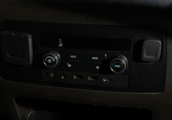 Подержанный автомобиль Chevrolet Tahoe 2018 года (21 фото)