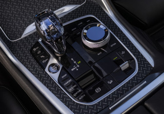 Подержанный автомобиль BMW X6 2020 года (44 фото)