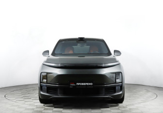 Подержанный автомобиль LiXiang L9 2024 года (2 фото)