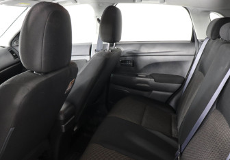 Подержанный автомобиль Mitsubishi ASX 2018 года (12 фото)