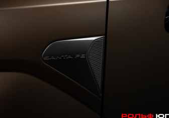 Подержанный автомобиль Hyundai Santa Fe 2024 года (35 фото)