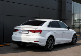 Подержанный автомобиль Audi A3 Sedan 2018 года (5 фото)