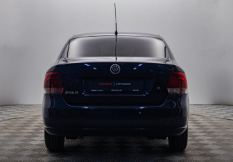 Подержанный автомобиль Volkswagen Polo Sedan 2011 года (4 фото)