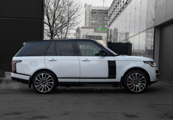 Подержанный автомобиль Land Rover Range Rover 2014 года (4 фото)