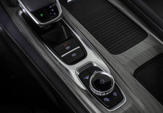 Подержанный автомобиль Chery Arrizo 8 2023 года (16 фото)